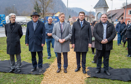 Namenu predali saniran transportni vodovod (3)